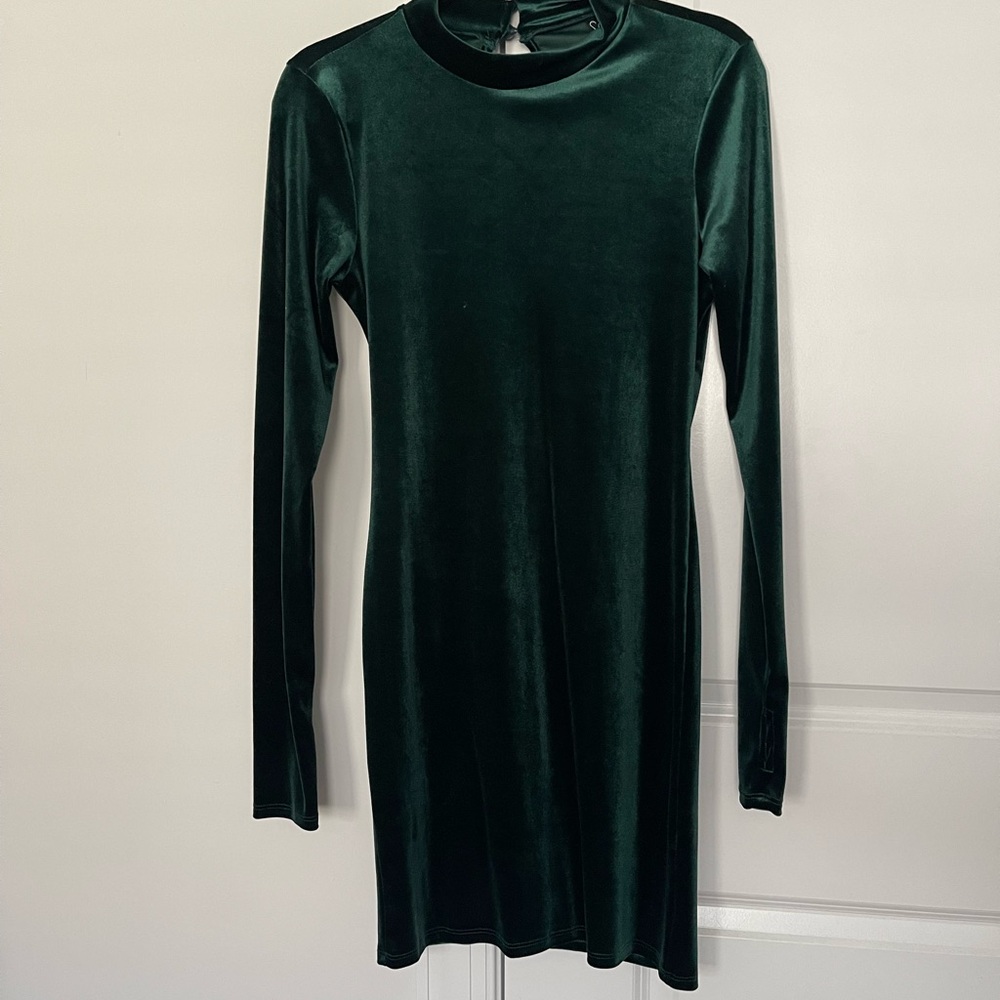 Windsor Deep Green Velvet Long Sleeve Dress